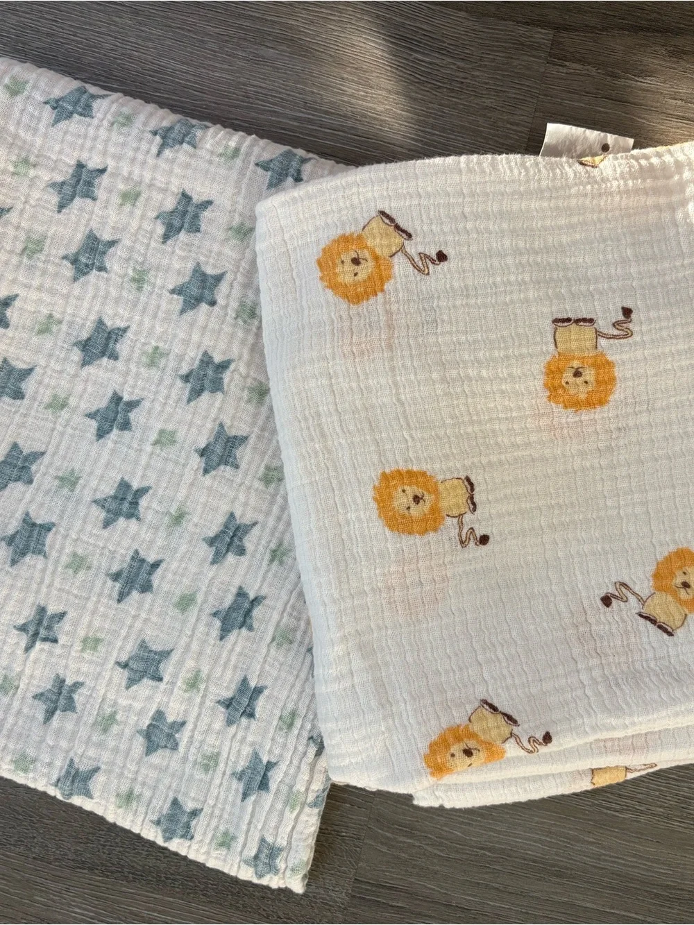 aden + anais 100% cotton Swaddle blankets (set of 2)